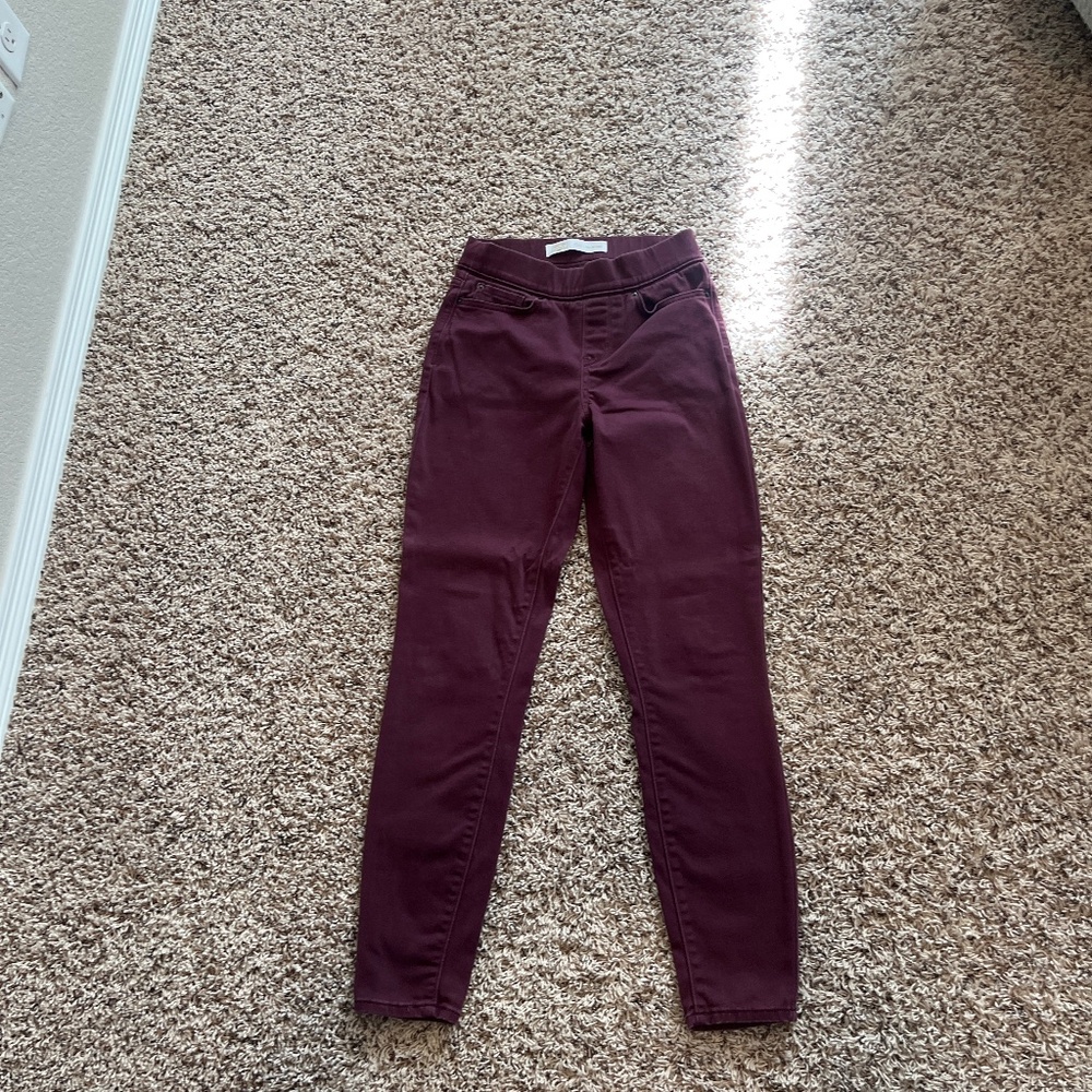 Levi’s perfectly shaping jeans jeggings